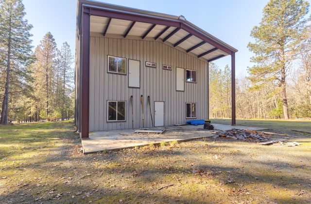 5001 Azalea Drive, Grants Pass, OR 97526