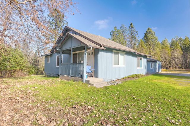 5001 Azalea Drive, Grants Pass, OR 97526