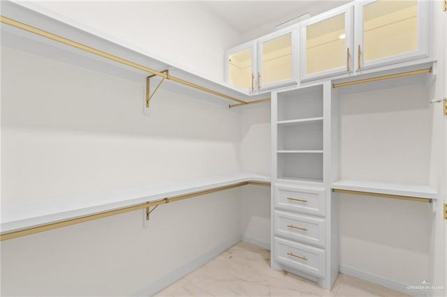 2817 E Conroe Road, Edinburg, TX 78542