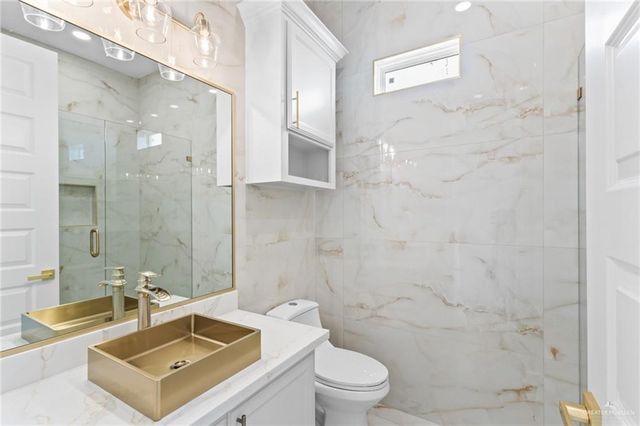 2817 E Conroe Road, Edinburg, TX 78542