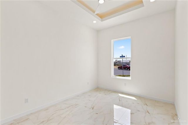 2817 E Conroe Road, Edinburg, TX 78542