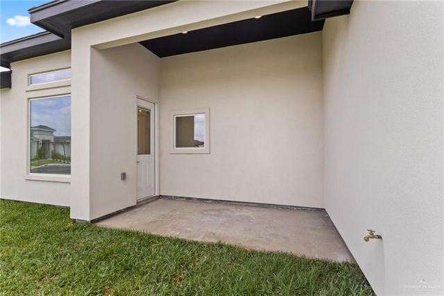 2817 E Conroe Road, Edinburg, TX 78542