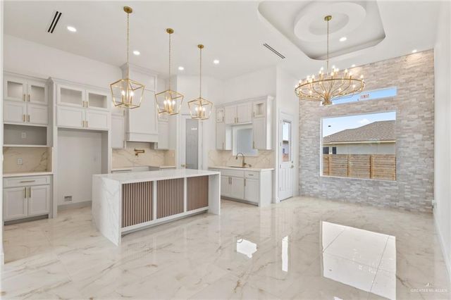 2817 E Conroe Road, Edinburg, TX 78542