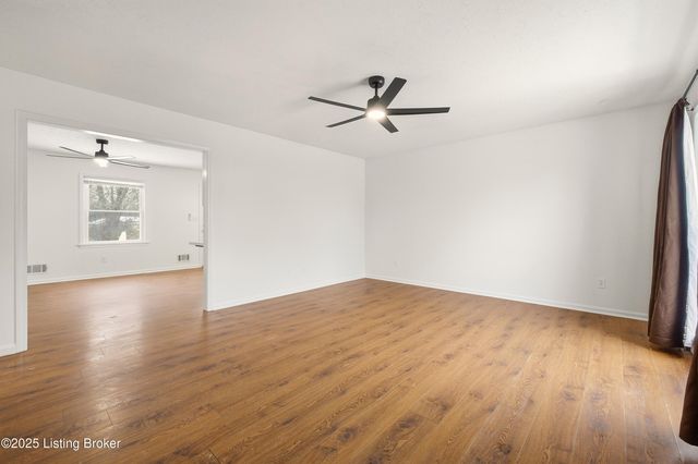 6312 Big Ben Dr, Louisville, KY 40291