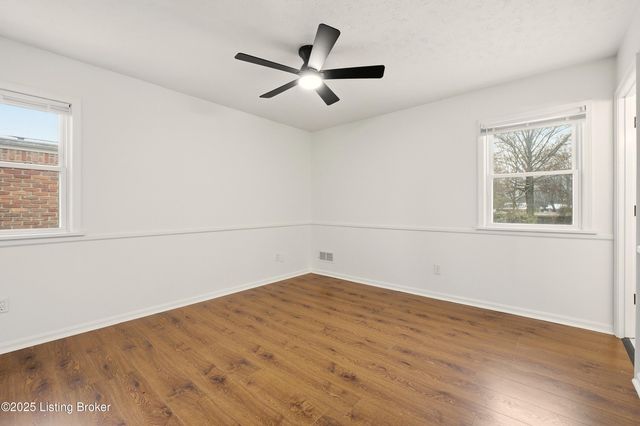 6312 Big Ben Dr, Louisville, KY 40291