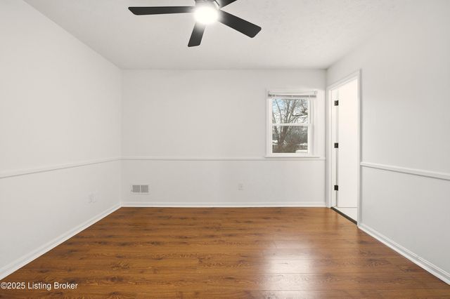 6312 Big Ben Dr, Louisville, KY 40291