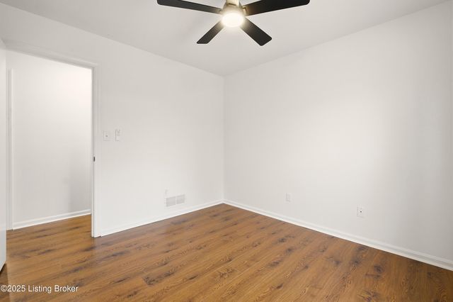 6312 Big Ben Dr, Louisville, KY 40291