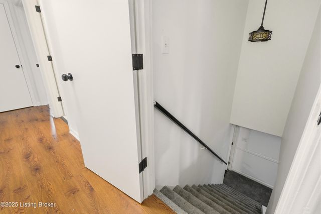 6312 Big Ben Dr, Louisville, KY 40291