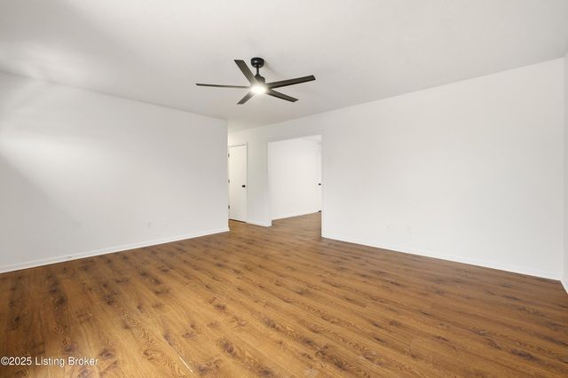 6312 Big Ben Dr, Louisville, KY 40291