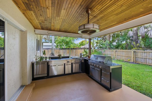 55 W Cypress Road, Lake Worth, FL 33467