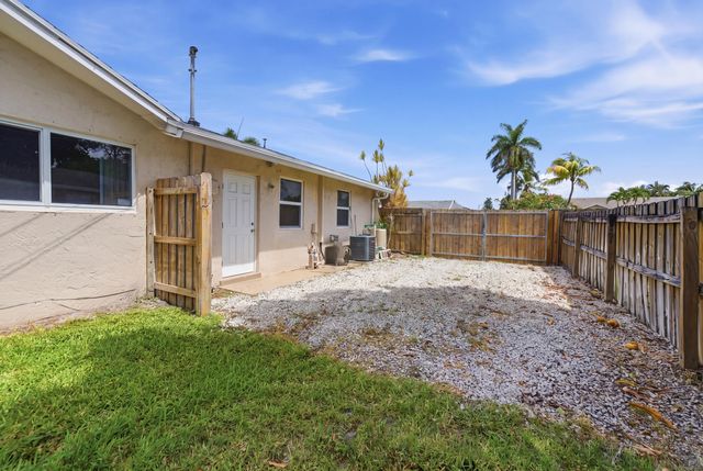 55 W Cypress Road, Lake Worth, FL 33467