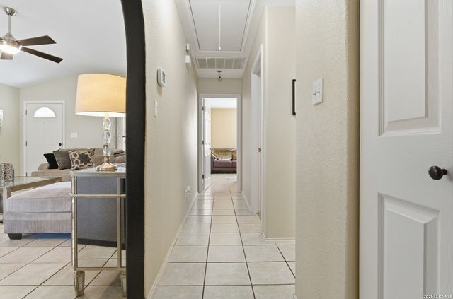 7511 Linkmeadow, San Antonio, TX 78240