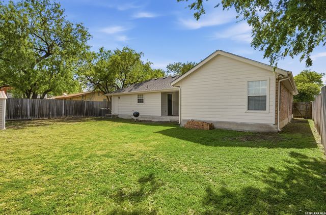 7511 Linkmeadow, San Antonio, TX 78240