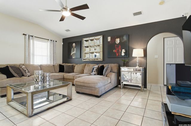 7511 Linkmeadow, San Antonio, TX 78240