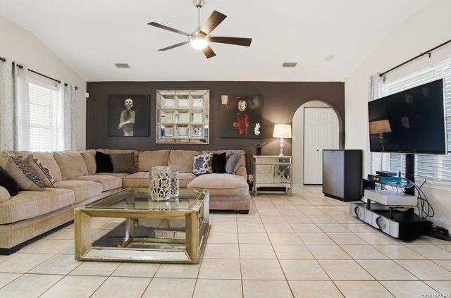 7511 Linkmeadow, San Antonio, TX 78240