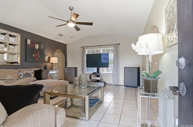 7511 Linkmeadow, San Antonio, TX 78240