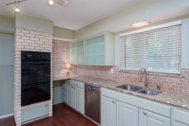 1608 Freeman Court, Arlington, TX 76013