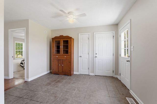 1346 Shahan Rd, Ashland City, TN 37015