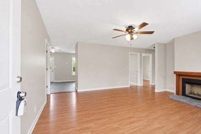 1346 Shahan Rd, Ashland City, TN 37015