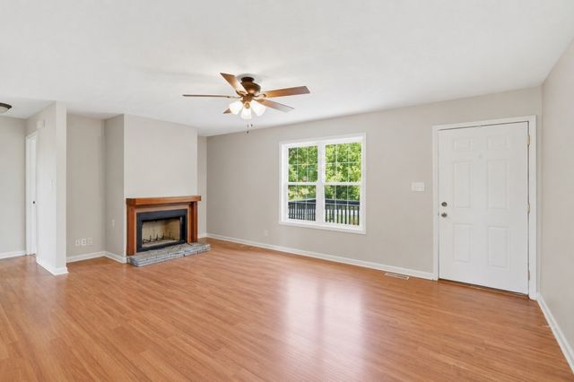 1346 Shahan Rd, Ashland City, TN 37015
