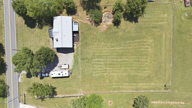 1346 Shahan Rd, Ashland City, TN 37015