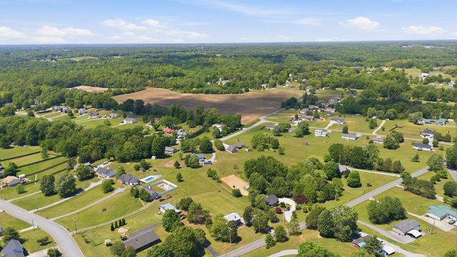 1346 Shahan Rd, Ashland City, TN 37015