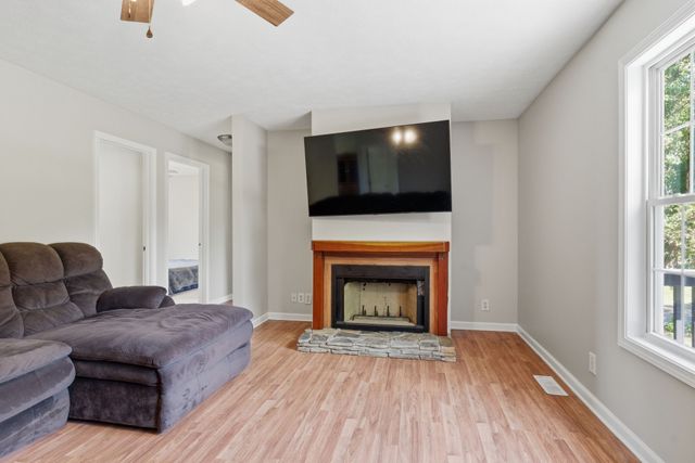 1346 Shahan Rd, Ashland City, TN 37015