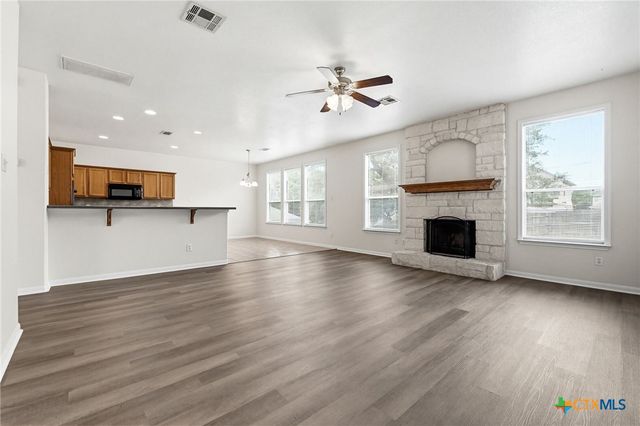 6913 Aquamarine Drive, Killeen, TX 76542