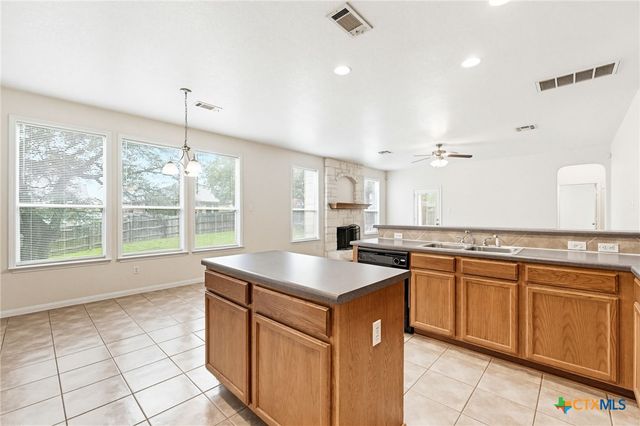 6913 Aquamarine Drive, Killeen, TX 76542