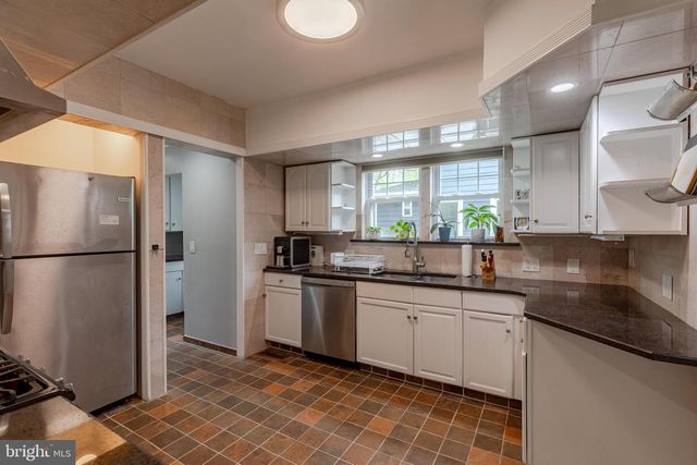 6555 IRVING AVE, Pennsauken, NJ 08109