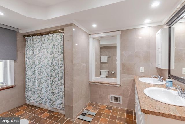 6555 IRVING AVE, Pennsauken, NJ 08109