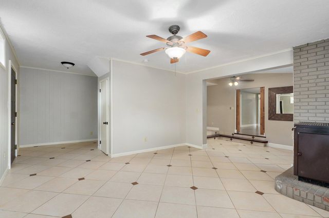 412 East Wayland Street, Springfield, MO 65807