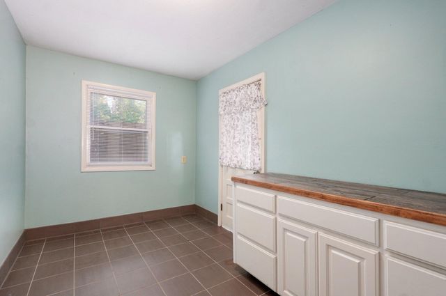 412 East Wayland Street, Springfield, MO 65807