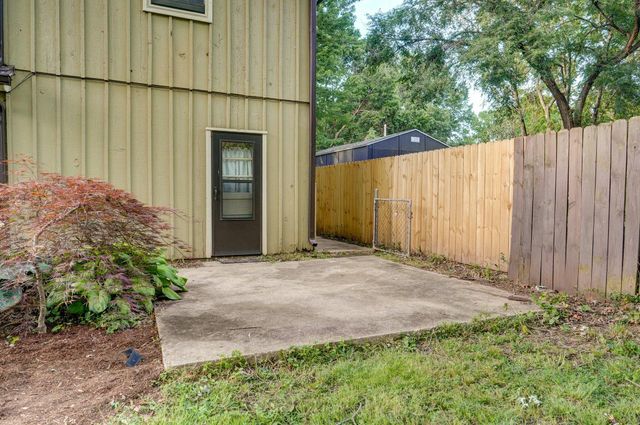 412 East Wayland Street, Springfield, MO 65807