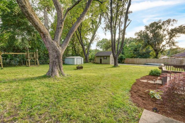 412 East Wayland Street, Springfield, MO 65807