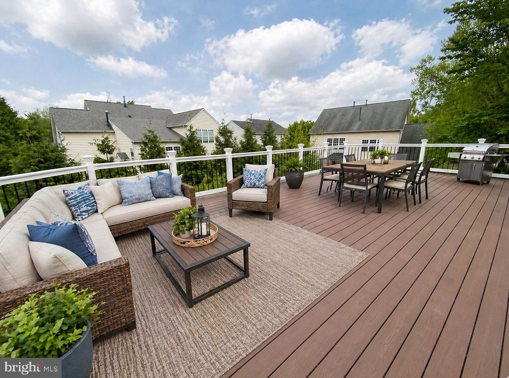 Image 18 of property listing at 13521 SANDERLING PL, Germantown, MD 20874