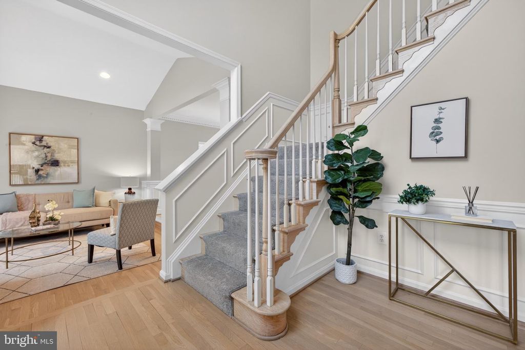 Image 2 of property listing at 13521 SANDERLING PL, Germantown, MD 20874