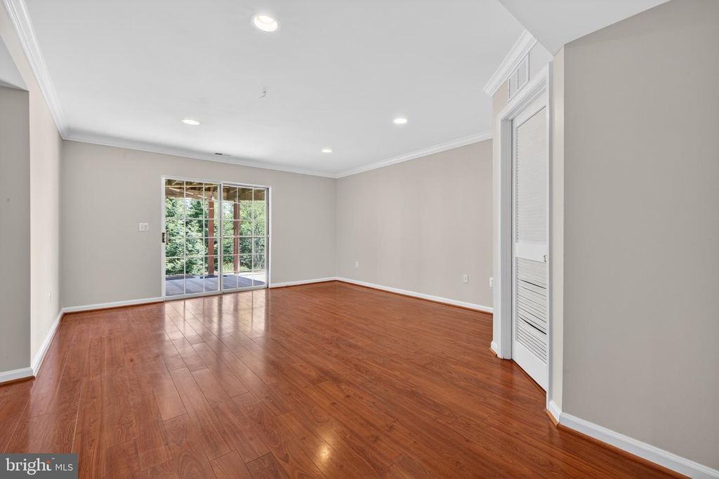 Image 42 of property listing at 13521 SANDERLING PL, Germantown, MD 20874