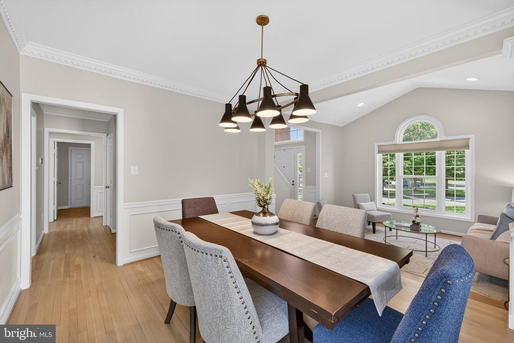 Image 7 of property listing at 13521 SANDERLING PL, Germantown, MD 20874