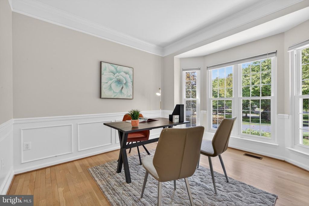 Image 8 of property listing at 13521 SANDERLING PL, Germantown, MD 20874