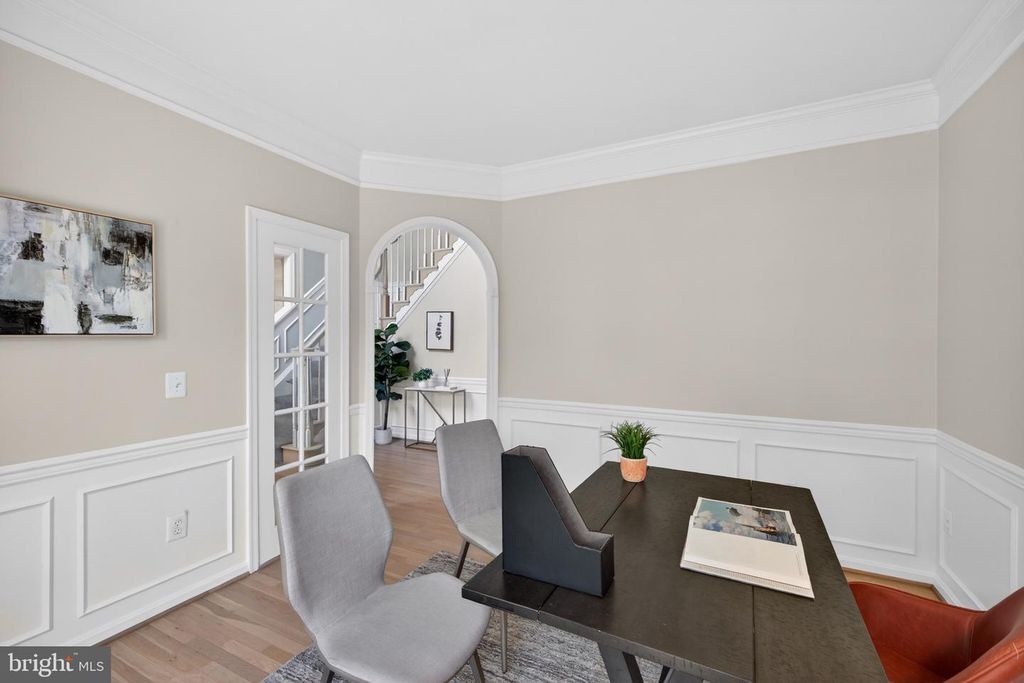 Image 9 of property listing at 13521 SANDERLING PL, Germantown, MD 20874