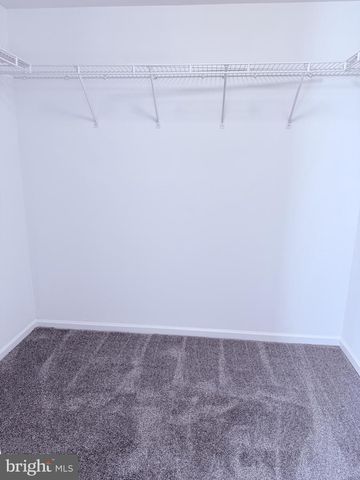 6 COLEFAX CT, Wilmington, DE 19804