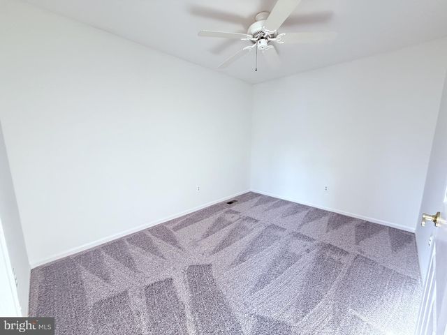 6 COLEFAX CT, Wilmington, DE 19804