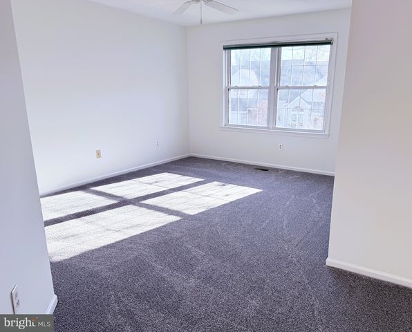 6 COLEFAX CT, Wilmington, DE 19804