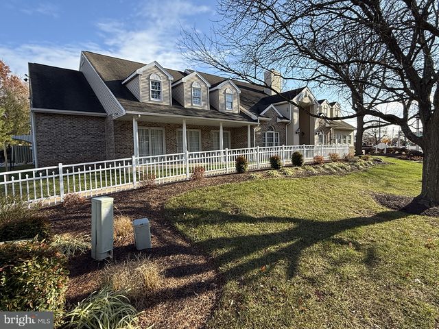 6 COLEFAX CT, Wilmington, DE 19804