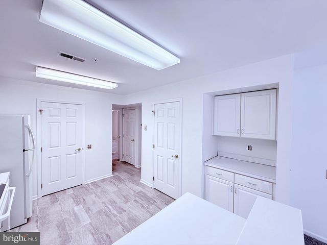 6 COLEFAX CT, Wilmington, DE 19804