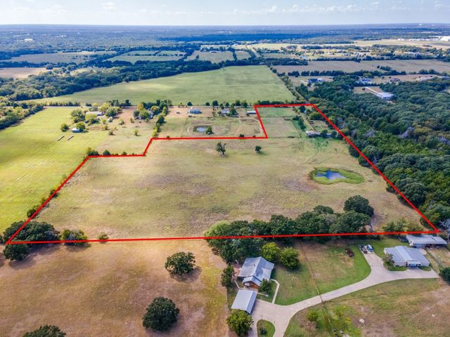 2165 County Road 3304, Greenville, TX 75402