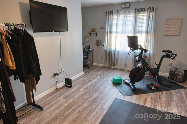 429 Wiltshire Circle, Fletcher, NC 28732