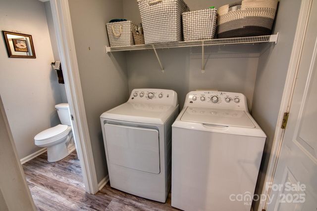 429 Wiltshire Circle, Fletcher, NC 28732