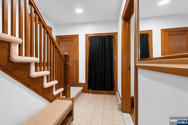 1119 Stonewall Lane, Secaucus, NJ 07094